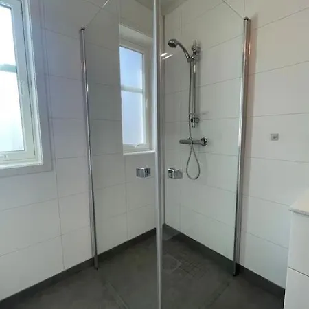 House With 5 Bedrooms, 2 Bathrooms, Available For Onss * Stavanger